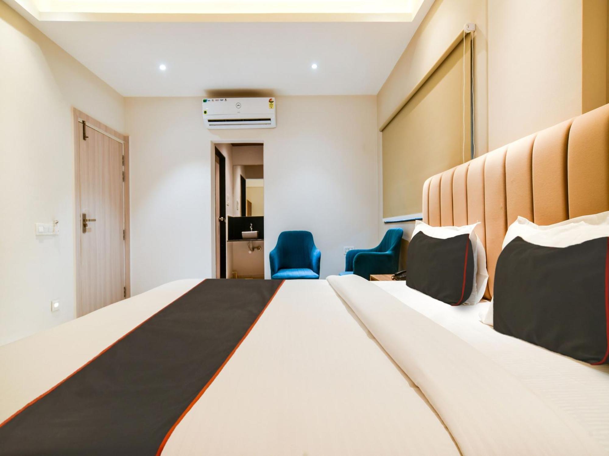 Collection O Hotel Mint Indore Exterior photo